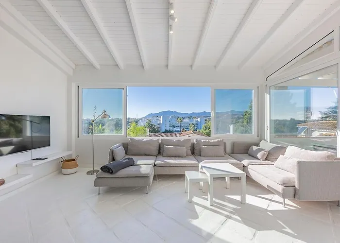 House In Guadalmina Alta Golf Club Будинок відпочинку Марбелья